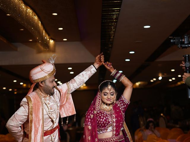 Shubham and Bhumika&apos;s wedding in Lucknow, Uttar Pradesh 14