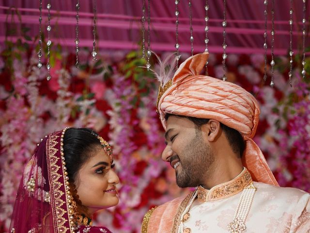 Shubham and Bhumika&apos;s wedding in Lucknow, Uttar Pradesh 17