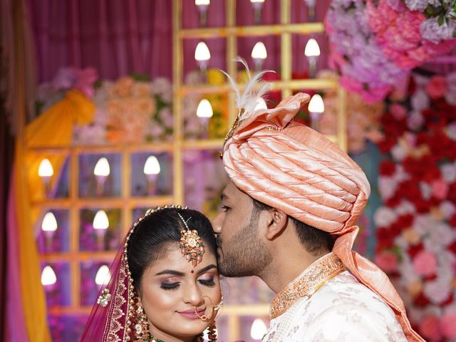 Shubham and Bhumika&apos;s wedding in Lucknow, Uttar Pradesh 18