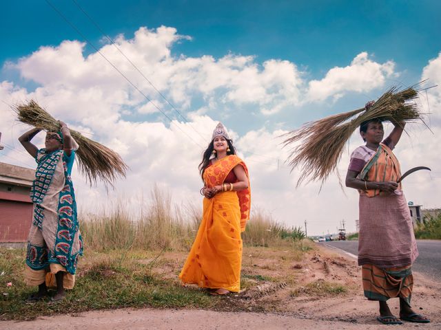 Puja and Arka&apos;s wedding in Bankura, West Bengal 10