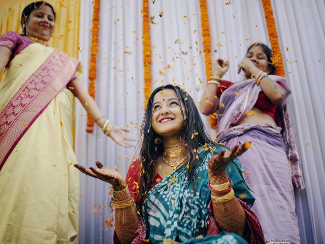 Puja and Arka&apos;s wedding in Bankura, West Bengal 21