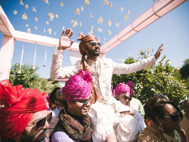 Anoli and Arjun&apos;s wedding in Udaipur, Rajasthan 31