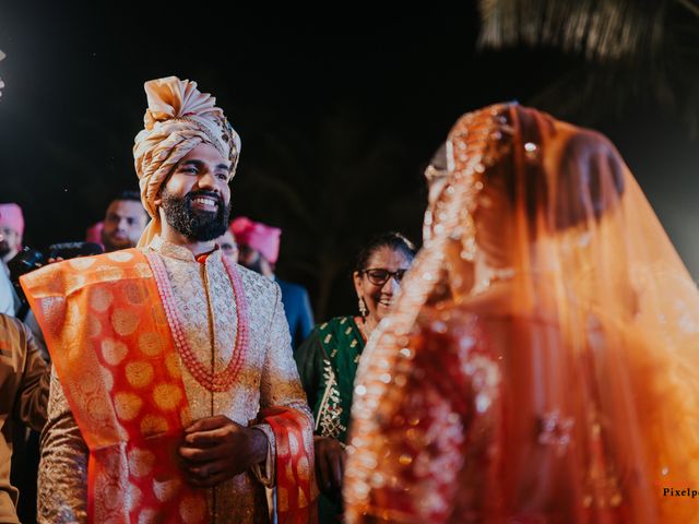Lalit and Sarita&apos;s wedding in Mumbai, Maharashtra 16
