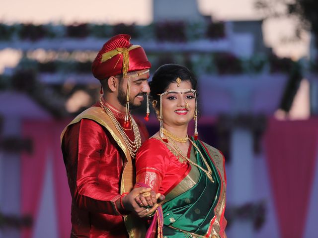 Aashika and Rajeshwar&apos;s wedding in Vadodara, Gujarat 28