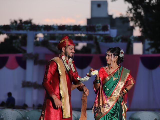 Aashika and Rajeshwar&apos;s wedding in Vadodara, Gujarat 34