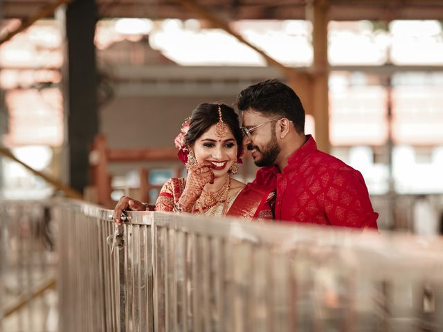 DIVYA  &amp; and KARTHIK&apos;s wedding in Ernakulam, Kerala 53