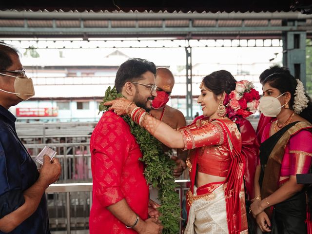 DIVYA  &amp; and KARTHIK&apos;s wedding in Ernakulam, Kerala 67