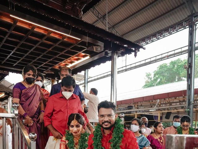 DIVYA  &amp; and KARTHIK&apos;s wedding in Ernakulam, Kerala 71