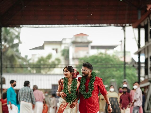 DIVYA  &amp; and KARTHIK&apos;s wedding in Ernakulam, Kerala 83