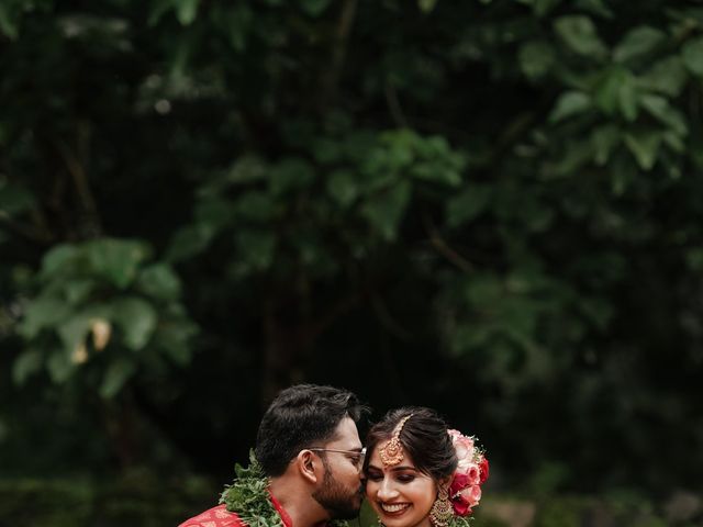 DIVYA  &amp; and KARTHIK&apos;s wedding in Ernakulam, Kerala 86