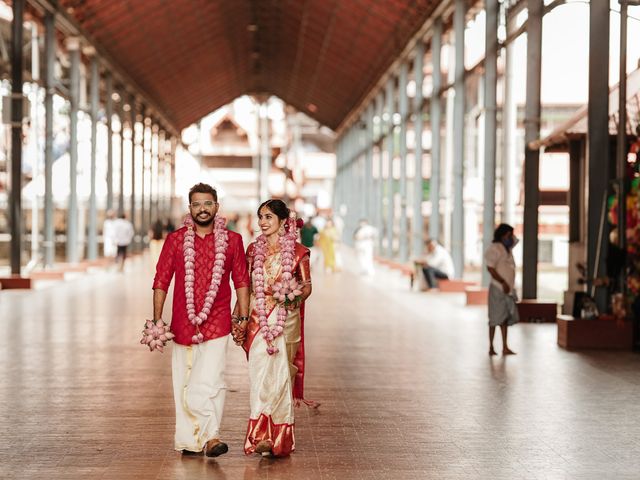 DIVYA  &amp; and KARTHIK&apos;s wedding in Ernakulam, Kerala 102