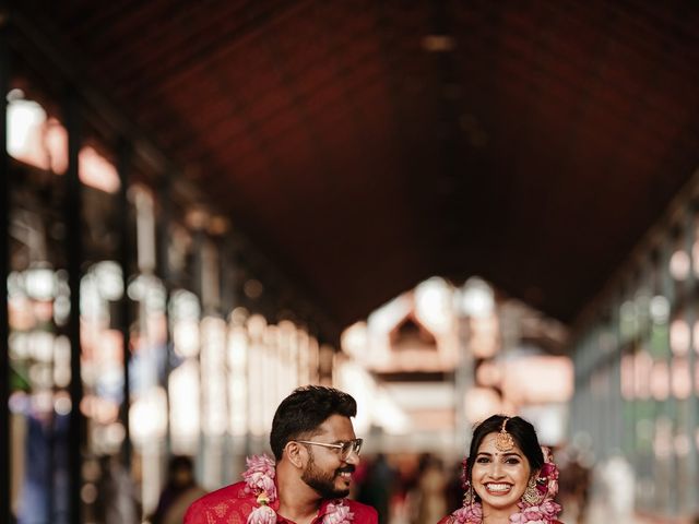 DIVYA  &amp; and KARTHIK&apos;s wedding in Ernakulam, Kerala 104