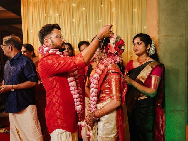 DIVYA  &amp; and KARTHIK&apos;s wedding in Ernakulam, Kerala 118