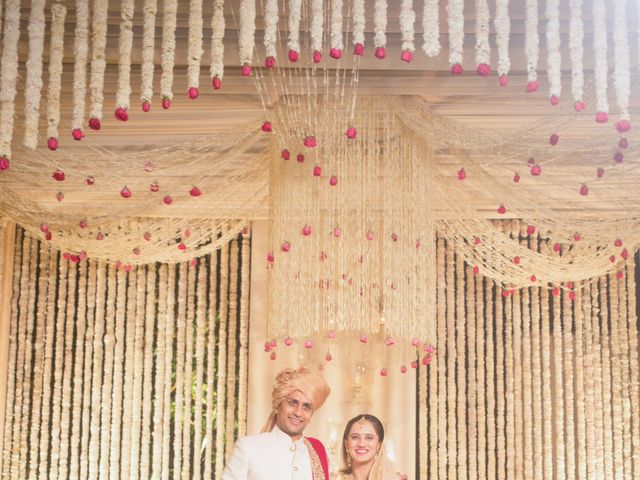 Avantika and Aditya&apos;s wedding in Panchkula, Chandigarh 28