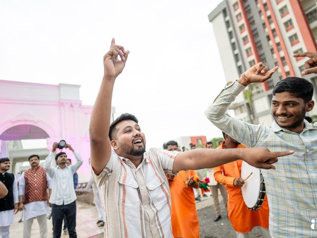 Rohit and Mugdha&apos;s wedding in Pune, Maharashtra 97