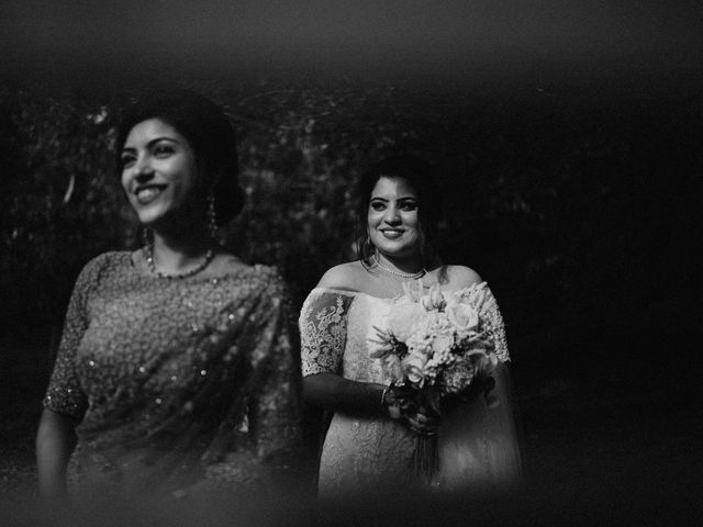 Cezil and Anitha&apos;s wedding in Ernakulam, Kerala 10