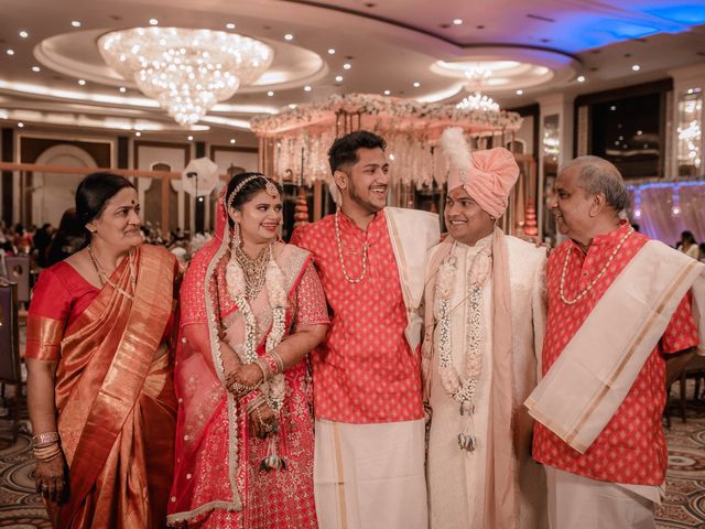 Anirudha and Falguni&apos;s wedding in Nagpur, Maharashtra 34