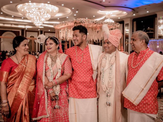 Anirudha and Falguni&apos;s wedding in Nagpur, Maharashtra 35