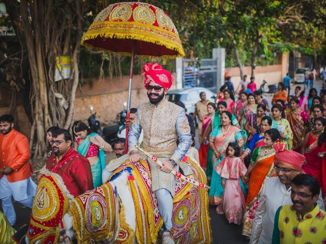 Bhavin and Hiral&apos;s wedding in Mumbai, Maharashtra 12