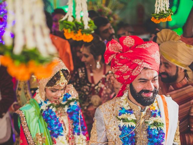 Bhavin and Hiral&apos;s wedding in Mumbai, Maharashtra 15