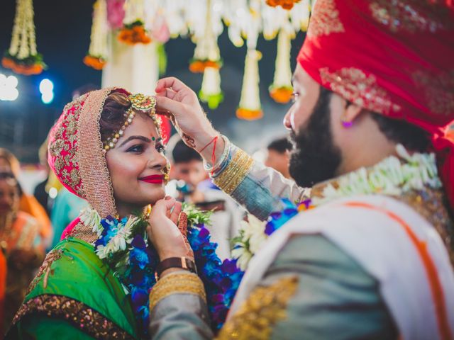 Bhavin and Hiral&apos;s wedding in Mumbai, Maharashtra 16