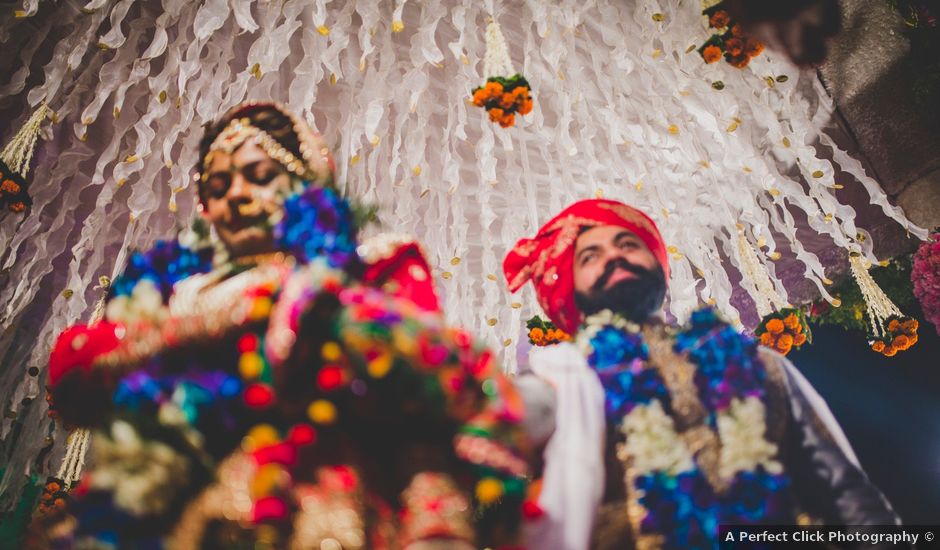 Bhavin and Hiral's wedding in Mumbai, Maharashtra