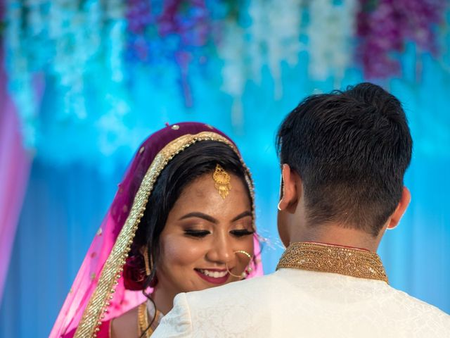 Sandip and Susmita&apos;s wedding in North 24 Parganas, West Bengal 6