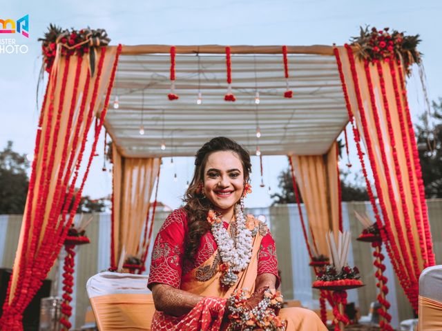 Pallavi and Pranil&apos;s wedding in Nashik, Maharashtra 4