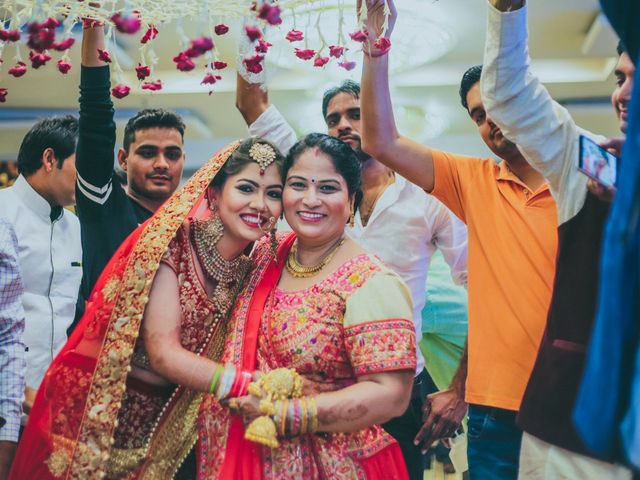 Neelam and Deepak&apos;s wedding in Ghaziabad, Delhi NCR 18