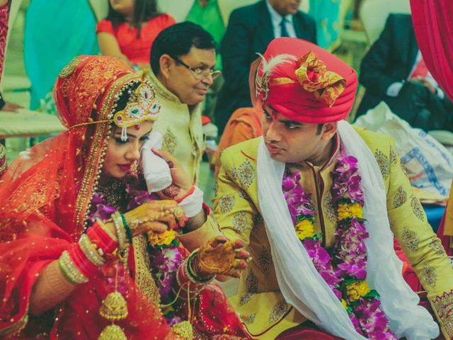 Neelam and Deepak&apos;s wedding in Ghaziabad, Delhi NCR 44