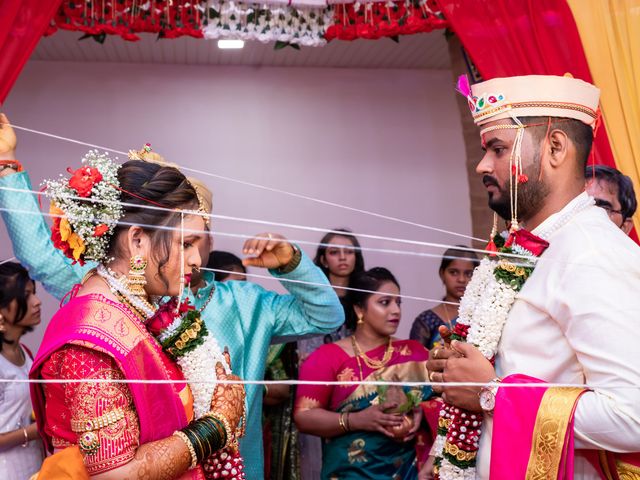 Supriya and Sachin&apos;s wedding in Mumbai, Maharashtra 71