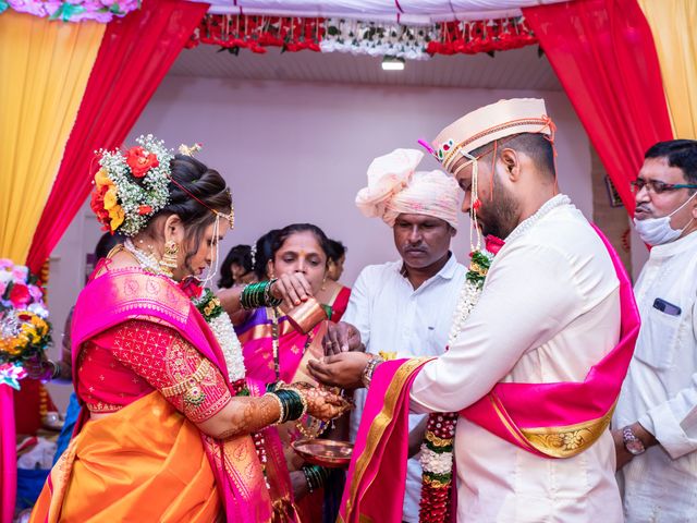 Supriya and Sachin&apos;s wedding in Mumbai, Maharashtra 77