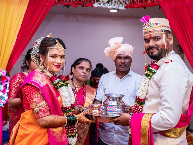 Supriya and Sachin&apos;s wedding in Mumbai, Maharashtra 78