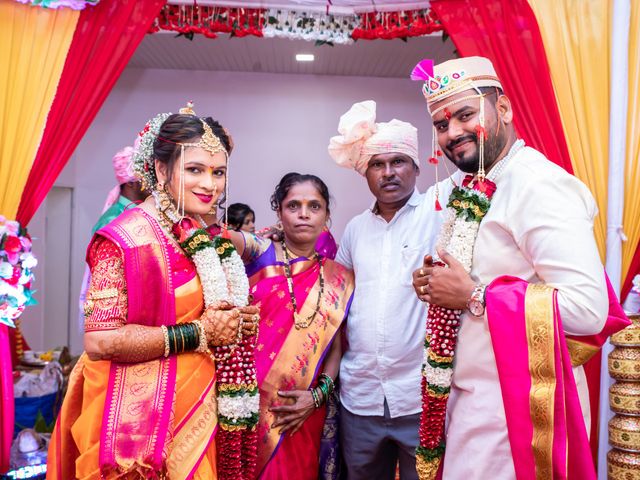 Supriya and Sachin&apos;s wedding in Mumbai, Maharashtra 81