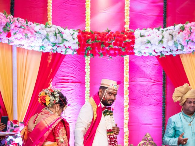 Supriya and Sachin&apos;s wedding in Mumbai, Maharashtra 102