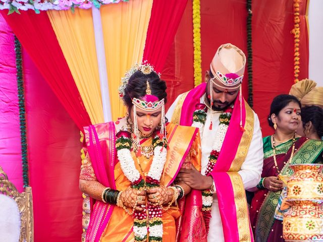 Supriya and Sachin&apos;s wedding in Mumbai, Maharashtra 107