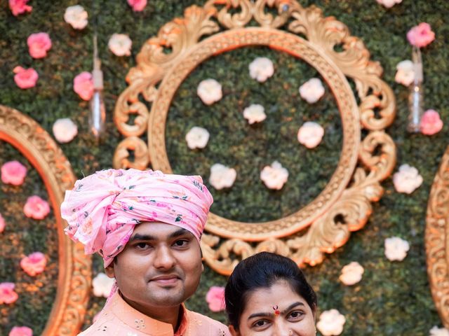 Supriya and Sachin&apos;s wedding in Mumbai, Maharashtra 123