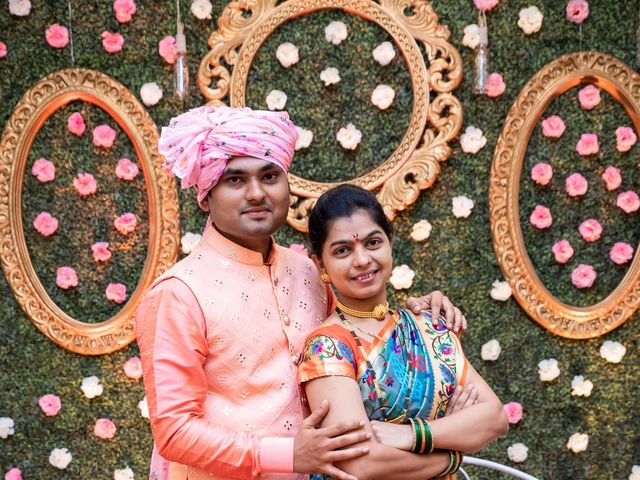 Supriya and Sachin&apos;s wedding in Mumbai, Maharashtra 124