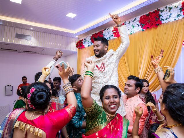 Supriya and Sachin&apos;s wedding in Mumbai, Maharashtra 144