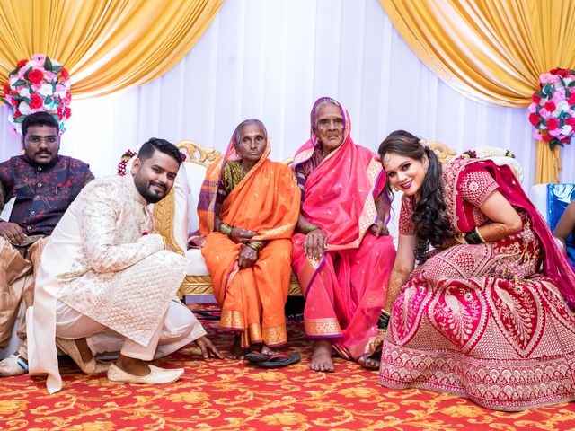 Supriya and Sachin&apos;s wedding in Mumbai, Maharashtra 153