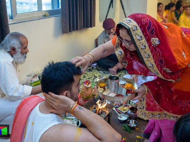Neha and Devesh&apos;s wedding in Surat, Gujarat 26