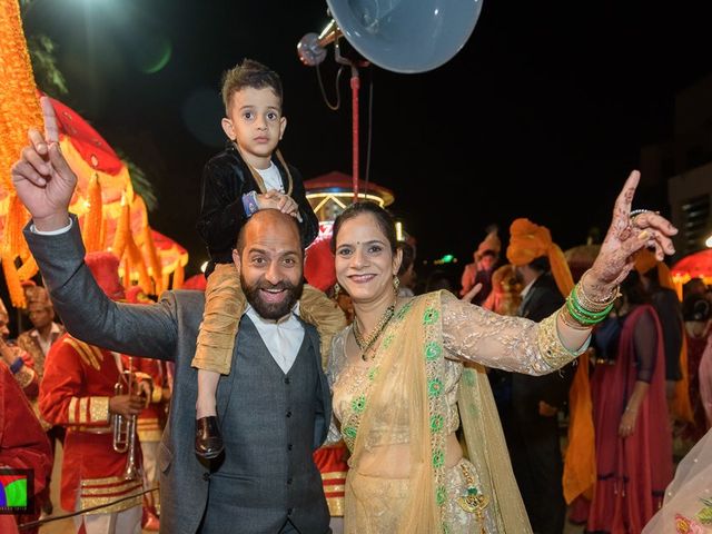 Neha and Devesh's wedding in Surat, Gujarat 53