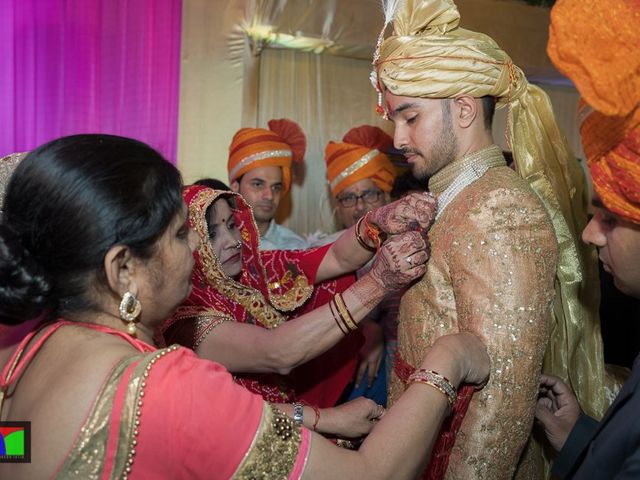 Neha and Devesh&apos;s wedding in Surat, Gujarat 62