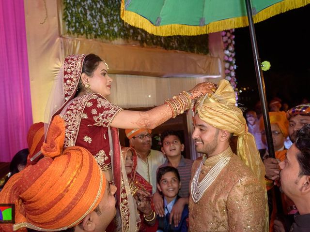 Neha and Devesh&apos;s wedding in Surat, Gujarat 63
