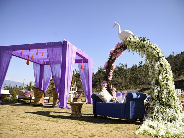 Shrey and Priyanka&apos;s wedding in Dehradun, Uttarakhand 27