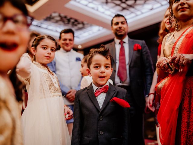 Faiza and Jabran&apos;s wedding in Dubai, Uttar Pradesh 58