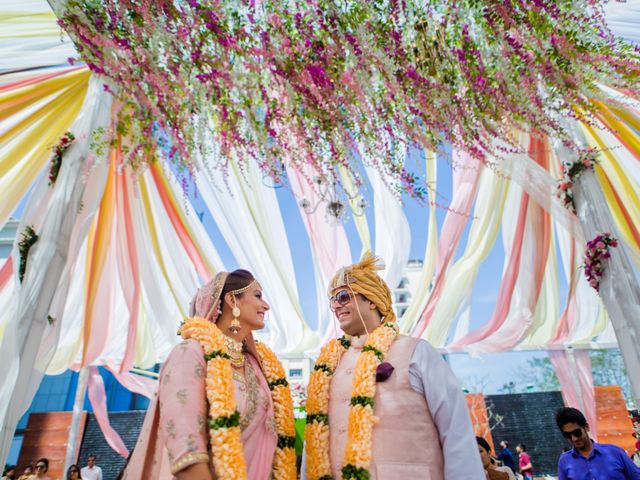 Shrishti and Vishal&apos;s wedding in Lucknow, Uttar Pradesh 28