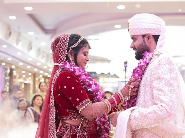 Utkarsh and Priyanka&apos;s wedding in Greater Noida, Delhi NCR 27