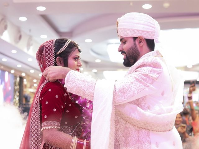 Utkarsh and Priyanka&apos;s wedding in Greater Noida, Delhi NCR 31