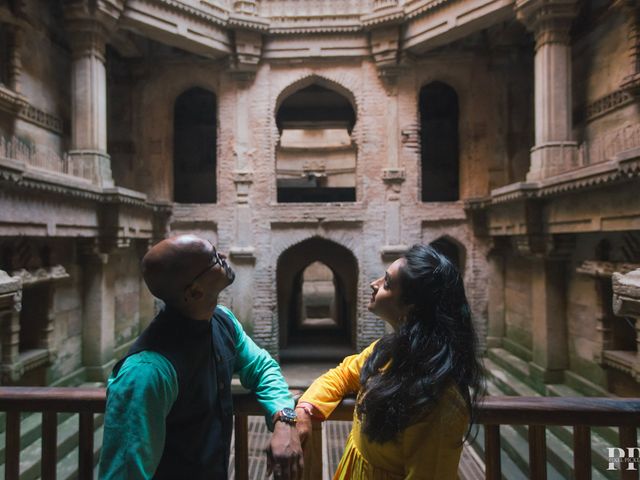 Ashka and Raghu's wedding in Ahmednagar, Maharashtra 9